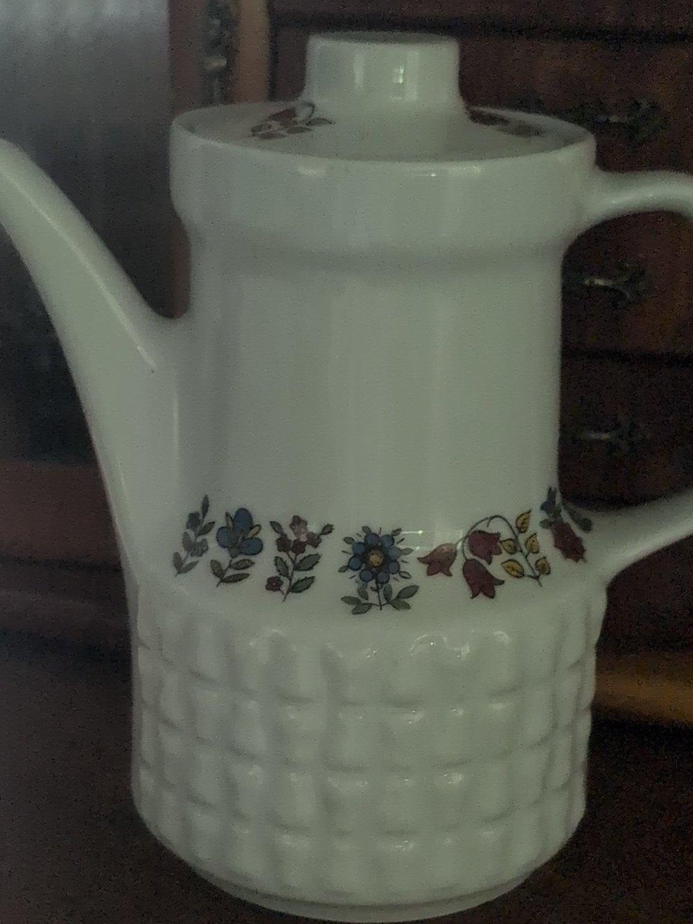 Schwartzenhammer Bavaria Porcelain Tea Pot With  Backstamp - Blue & Red Crest
